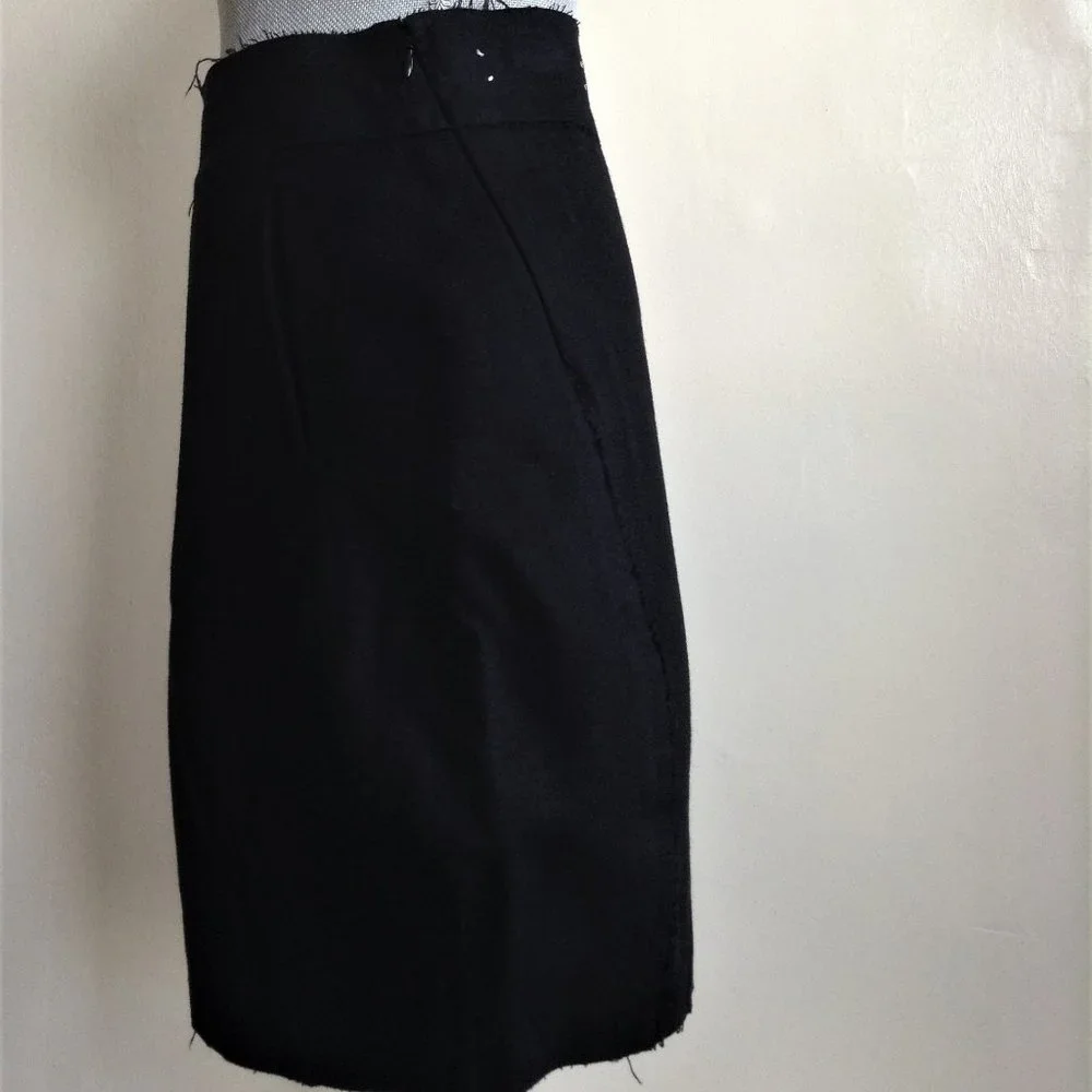 Marni Black Wool Raw Edge Tulip Mini Skirt Italy IT 40 US 2 4 High Waist Pencil
